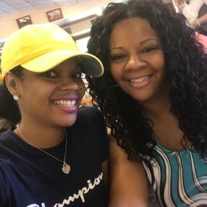 Meet your Posher, Tonya